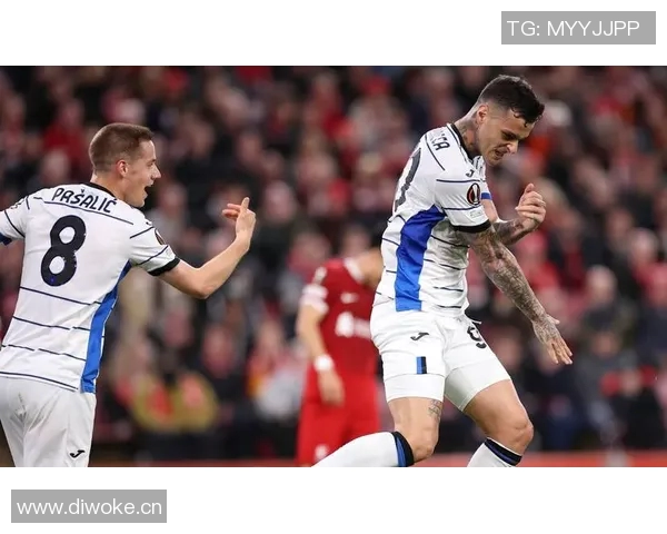 卡利亚里主场迎战克罗托内争夺意甲宝贵积分的激烈对决 卡利亚里主场迎战克罗托内争夺意甲宝贵积分的激烈对决