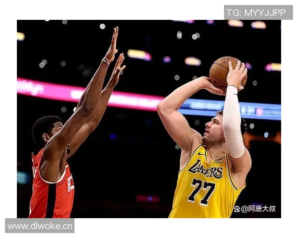 湖人火箭第七场精彩对决高清回放全场集锦与精彩瞬间分析